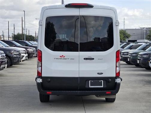 2024 Ford Transit-350 XLT