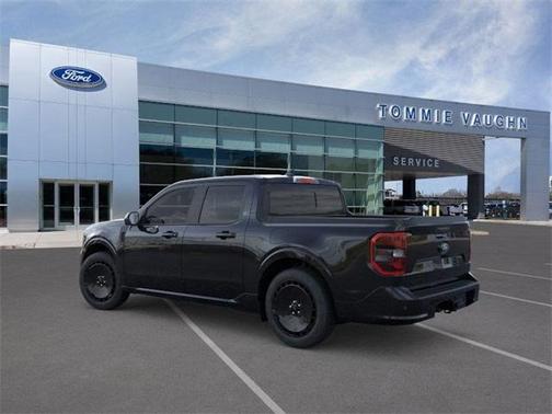 2025 Ford Maverick Lobo Standard