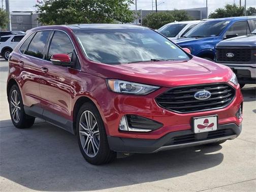 2020 Ford Edge Titanium