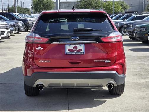 2020 Ford Edge Titanium