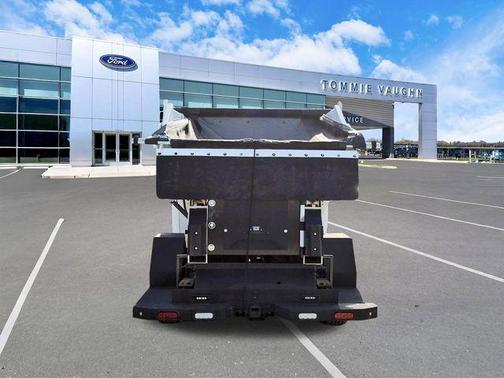 Oxford White 2023 Ford F-250 XL