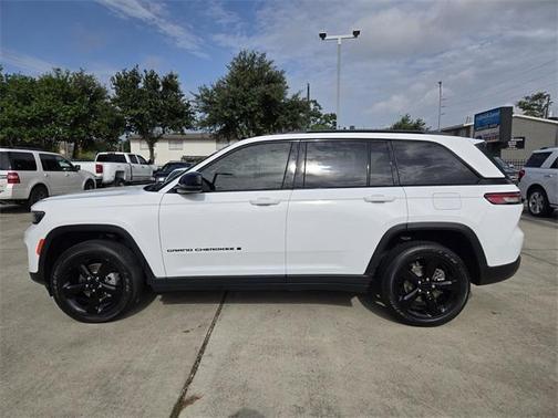 2023 Jeep Grand Cherokee Altitude