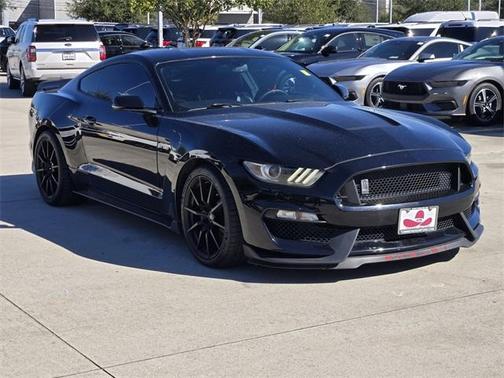 2017 Ford Shelby GT350 Base