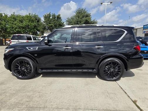 2019 INFINITI QX80 Luxe