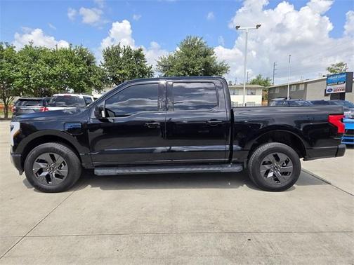 2024 Ford F-150 Lightning LARIAT