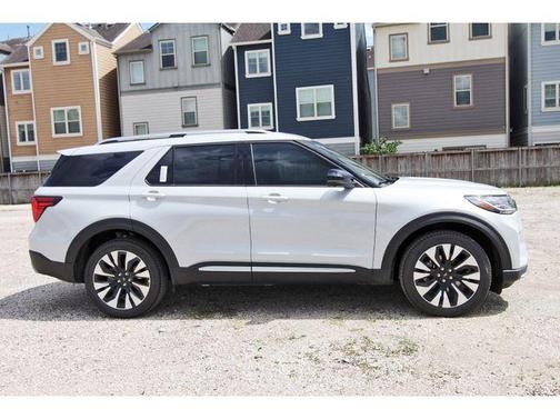 Space White Metallic 2026 Ford Explorer Platinum
