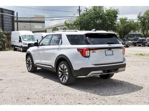 Space White Metallic 2026 Ford Explorer Platinum