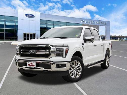 Oxford White 2025 Ford F-150 Lariat