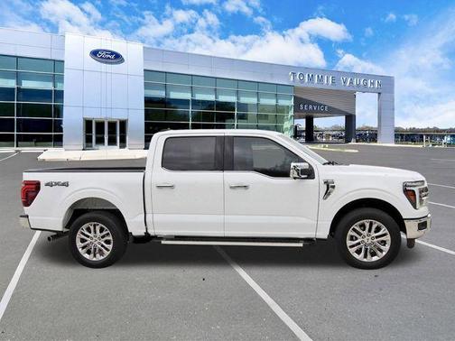 Oxford White 2025 Ford F-150 Lariat