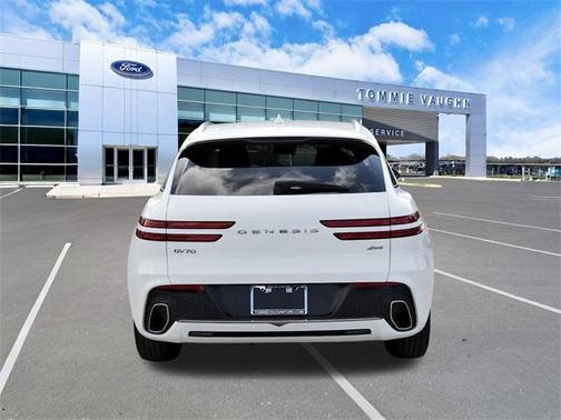 2022 Genesis GV70 2.5T