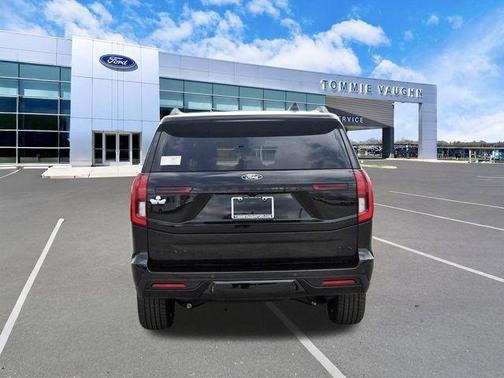 Agate Black Metallic 2026 Ford Expedition Max Platinum