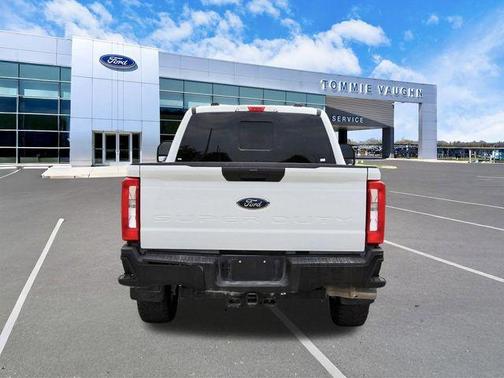 Oxford White 2025 Ford F-250 XL