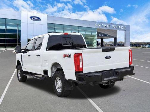 Oxford White 2025 Ford F-250 XL