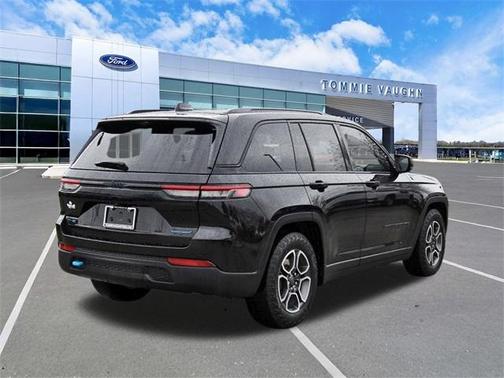 2023 Jeep Grand Cherokee 4xe Trailhawk