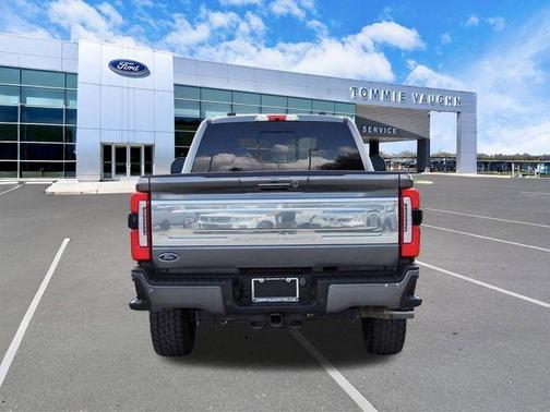 Carbonized Gray Metallic 2024 Ford F-250 Platinum