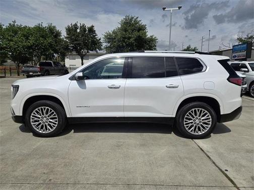 2024 GMC Acadia Denali