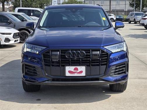 2023 Audi Q7 55 Premium Plus