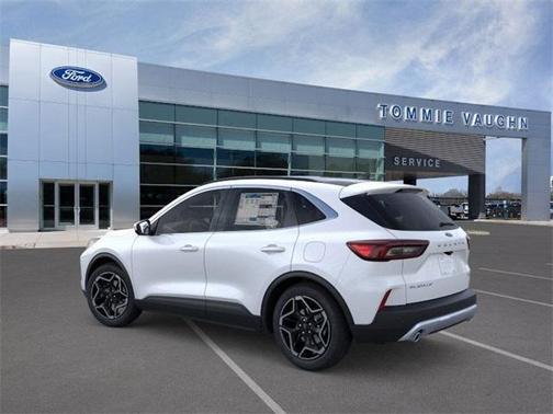 2026 Ford Escape Platinum