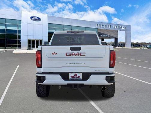 2020 GMC Sierra 2500 Denali