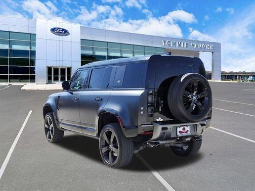 2023 Land Rover Defender 110