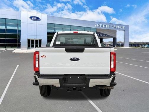 2025 Ford F-250 XL