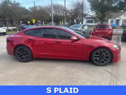 2022 Tesla Model S Plaid