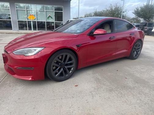 2022 Tesla Model S Plaid