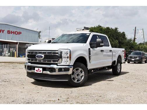 Oxford White 2026 Ford F-250 XLT