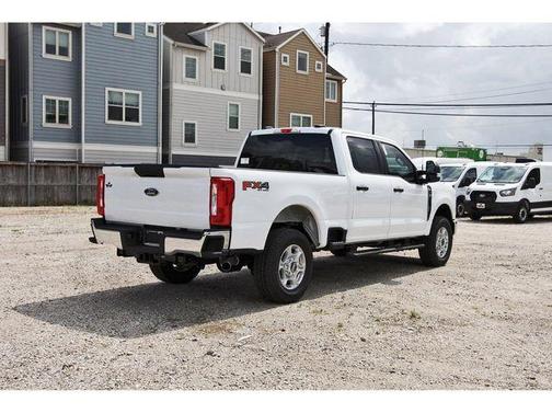 Oxford White 2026 Ford F-250 XLT
