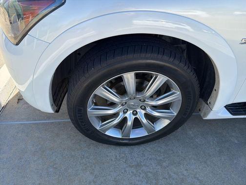 2014 INFINITI QX80 Base