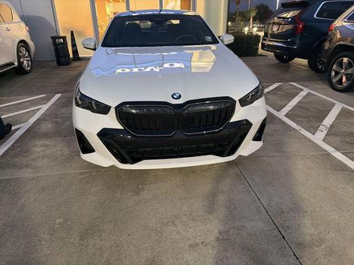 2025 BMW 530 