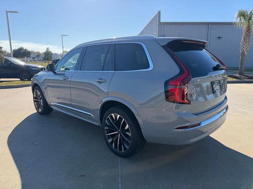 2026 Volvo XC90 B6 Plus 7-Seater