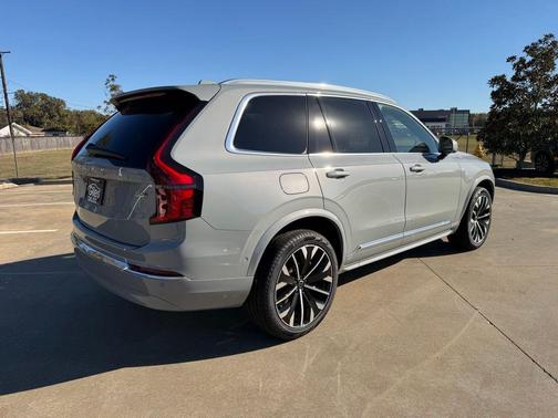 2026 Volvo XC90 B6 Plus 7-Seater