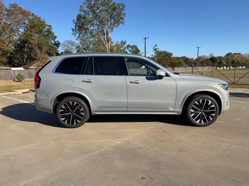 2026 Volvo XC90 B6 Plus 7-Seater