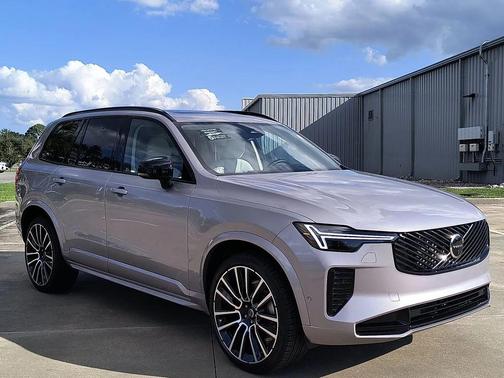 2026 Volvo XC90 B6 Ultra Dark Theme 7-Seater