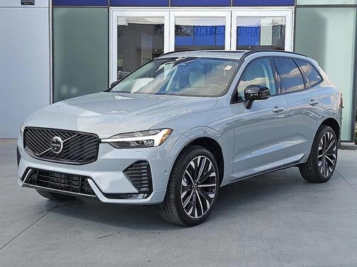 2026 Volvo XC60 B5 Ultra