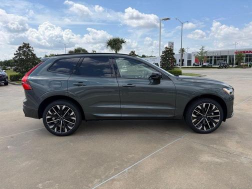 Forest Lake 2026 Volvo XC60 B5 Ultra