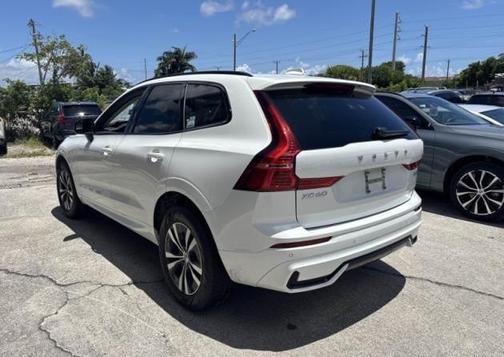Crystal White Metallic 2024 Volvo XC60 B5 Core Dark Theme