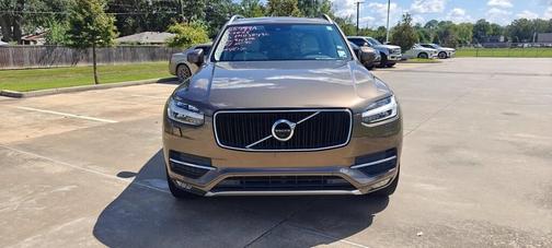 2017 Volvo XC90 T6 Momentum