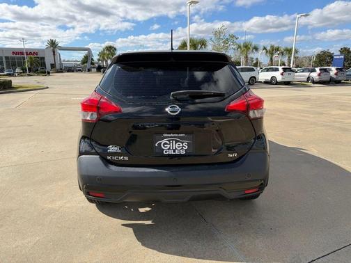 2018 Nissan Kicks SR