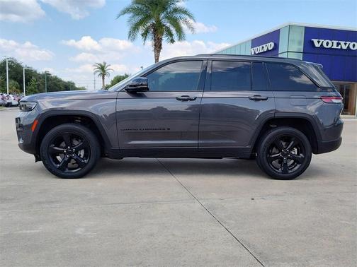2024 Jeep Grand Cherokee Altitude