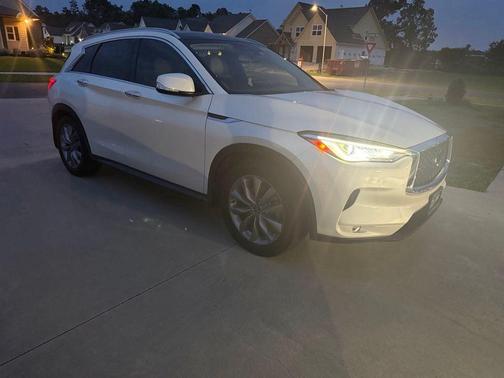 Majestic White 2021 INFINITI QX50 LUXE