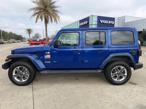 2020 Jeep Wrangler Unlimited Sahara