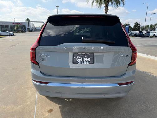 2026 Volvo XC90 Ultra, B6 AWD Gas (mild hybrid), Gasoline, Bright, 7 Seats