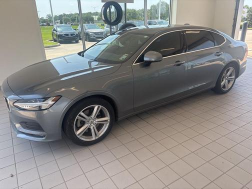 Osmium Gray 2018 Volvo S90 T5 Momentum Sedan