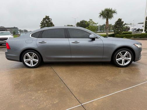 Osmium Gray 2018 Volvo S90 T5 Momentum