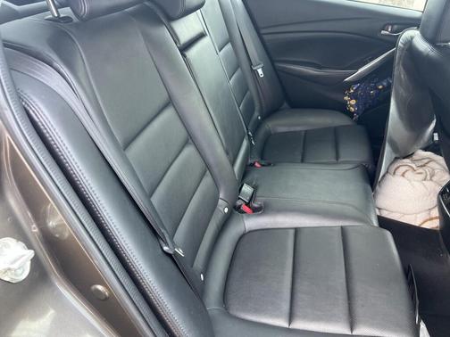 2017 Mazda Mazda6 Touring