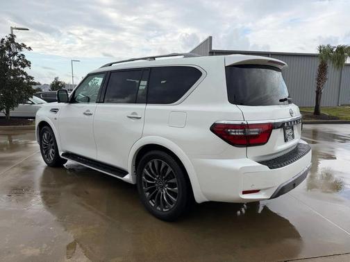 2021 Nissan Armada Platinum 2WD