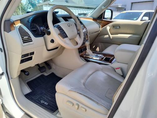 2014 INFINITI QX80 Base