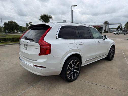 2023 Volvo XC90 B6 Plus 6-Seater